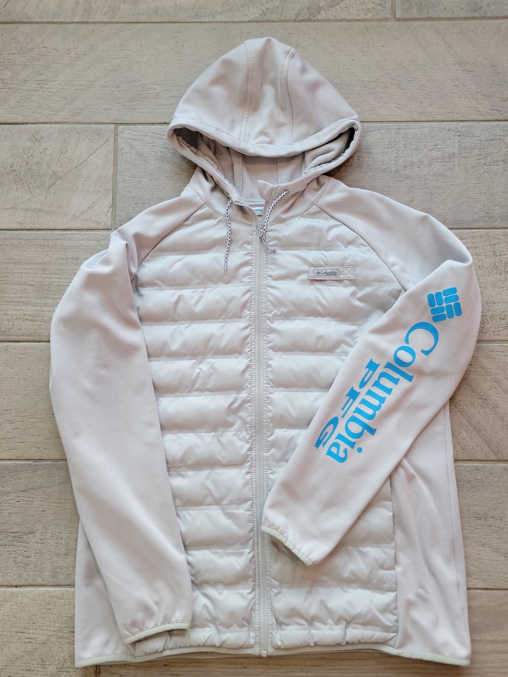 Columbia PFG Light Gray Quilted Hooded Jacket
